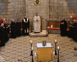 Pater Prior-Administrator Nikodemus und ein Teil der Brüder im Chor.