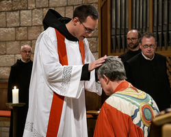 Dankvesper am Abend der Priesterweihe: Primiz-Segen für Kardinal Woelki.