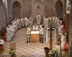 Feier der Abtsbenediktion: Verkündigung des Evangeliums.