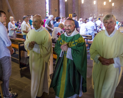 Primiz von Pater Josef in Dormagen und Gemeindefest (Foto: Hans-Rolf Conrad).