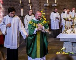 Primiz von Pater Josef in Dormagen und Gemeindefest (Foto: Hans-Rolf Conrad).