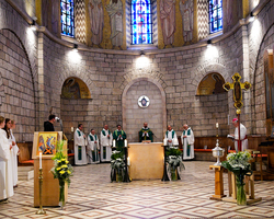 Klosterprimiz von Pater Josef (Foto: Kathy Saphir).