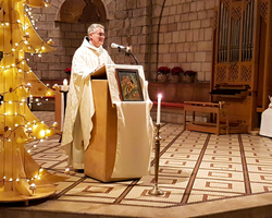 In der Weihnachtsnacht in der Dormitio-Basilika.