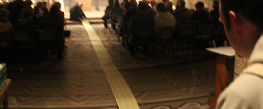 Die Rolle mit den Namen in der Dormitio vor dem Abmarsch nach Bethlehem (2010).