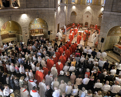Der Weihegottesdienst: Liturgischer Einzug und Eröffnung.