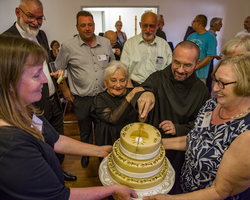 Primiz von Pater Josef in Dormagen und Gemeindefest (Foto: Hans-Rolf Conrad).