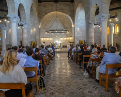 Dankvesper in der Brotvermehrungskirche.