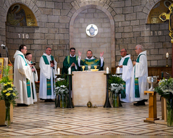 Klosterprimiz von Pater Josef (Foto: Kathy Saphir).