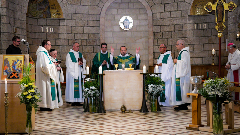 Klosterprimiz von Pater Josef (Foto: Kathy Saphir).