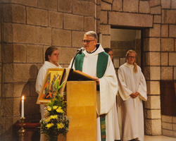 Klosterprimiz von Pater Josef: Begrüßung durch Prior Pater Matthias (Foto: Merle Karpenstein).