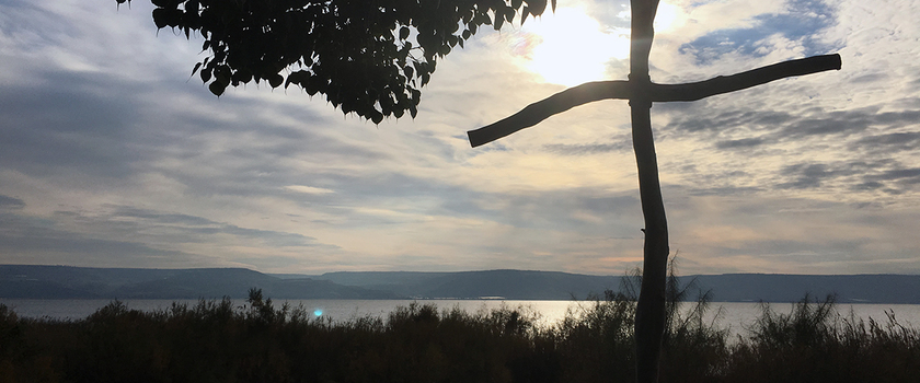 Kreuz an Dalmanutha bei Tabgha.